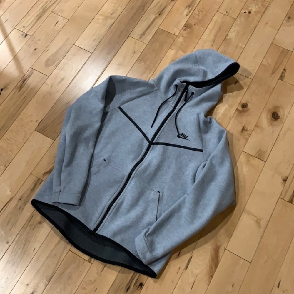 Nike Tech Fleece Jacket (READ DESCRIPTION)